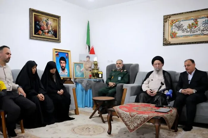 نماینده ولی فقیه در گلستان: شهدا اسناد ماندگار انقلاب هستند