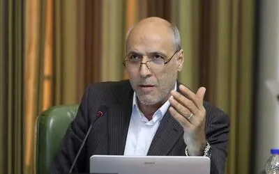 تشکری هاشمی: بیش از ۶۰ درصد تاکسیهای تهران فرسوده هستند/برچسب تاکسیهای برقی را کندهاند و شخصی استفاده میکنند