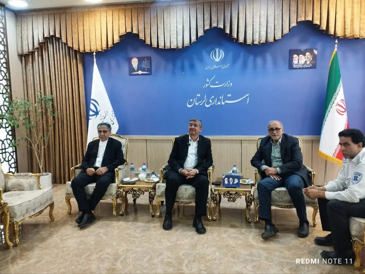 تامین آمبولانس و تقویت پایگاههای اورژانس لرستان ضروری است