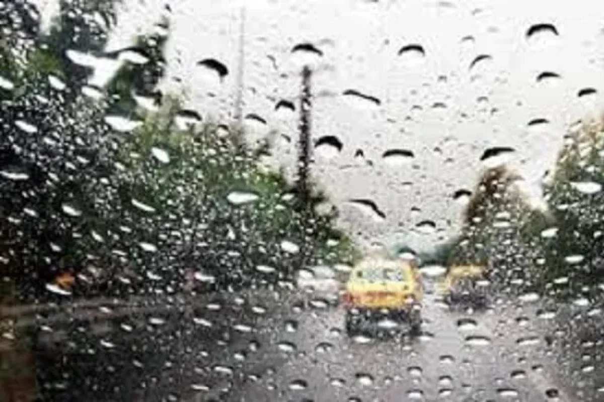 باران باران در محورهای ۵ استان/ ترافیک جادههای کشور روان است