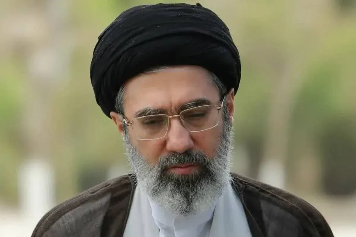 فراخوان رهبر انقلاب به جوانان / نامه ویژه آیتالله خامنهای به دانشجویان