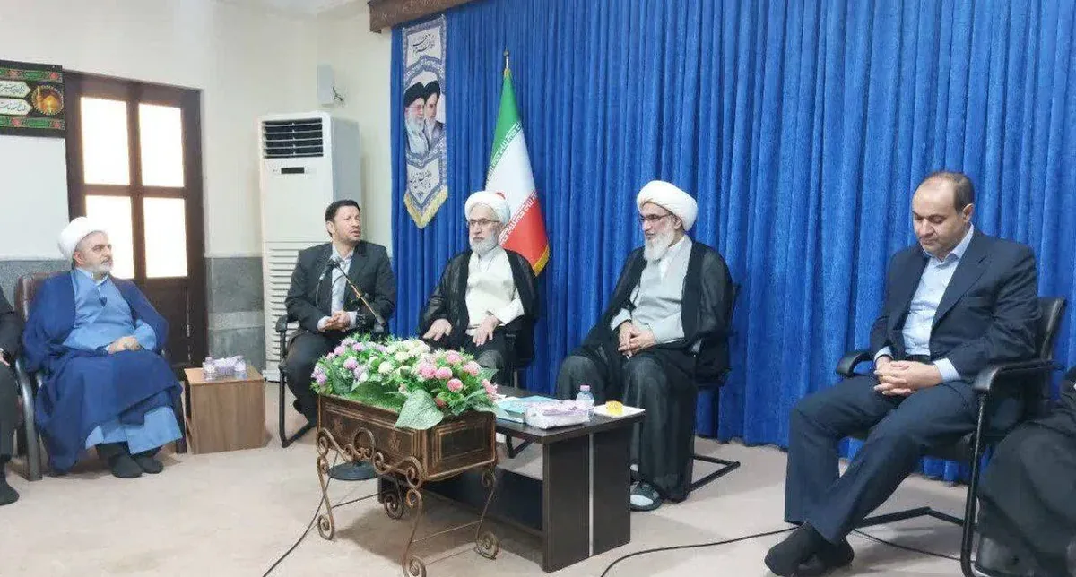 دادستان کل کشور با امام جمعه استان و نماینده ولیفقیه دیدار کرد