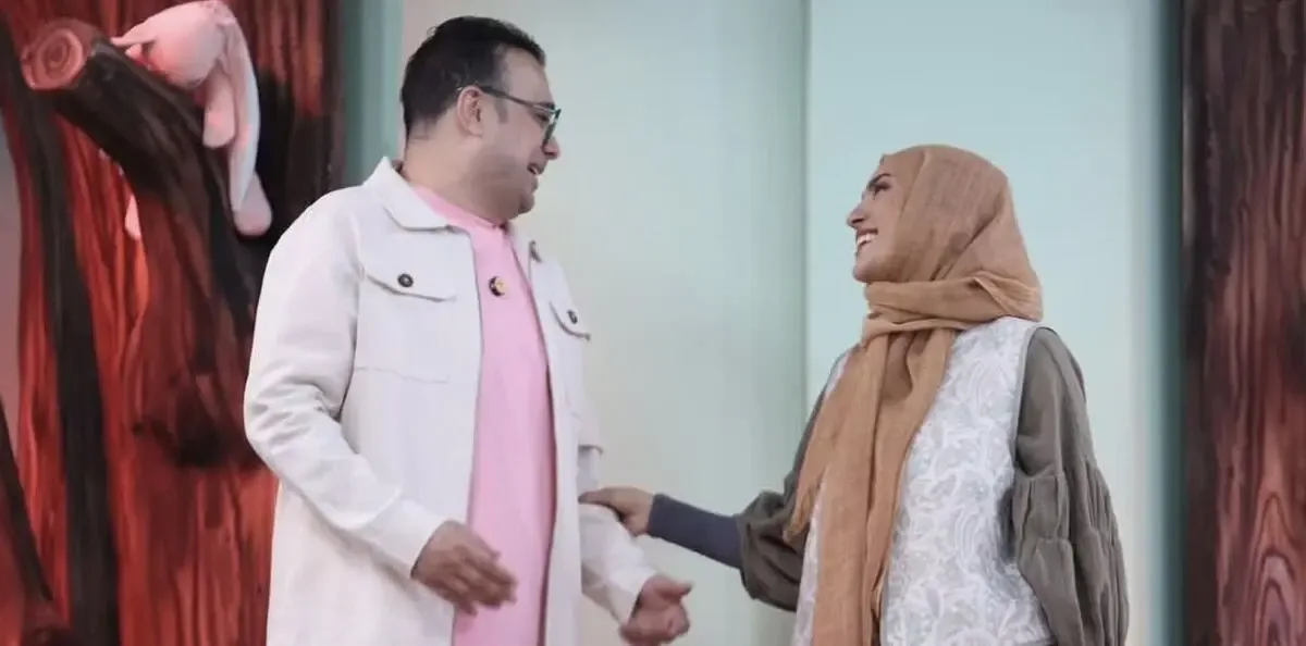 استوری عجیب و متفاوت مونا کرمی، مجری برنامه «جونمون»!