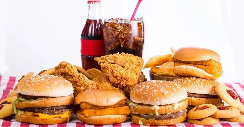 فریب برچسب «رژیمی» و «کمچرب» را نخورید؛ این نشانهها را روی بستهبندی ببینید