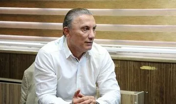 حمید درخشان: هواداران پرسپولیس به این نتیجه رسیده اند که تیم شان مرد بازی های بزرگ نیست