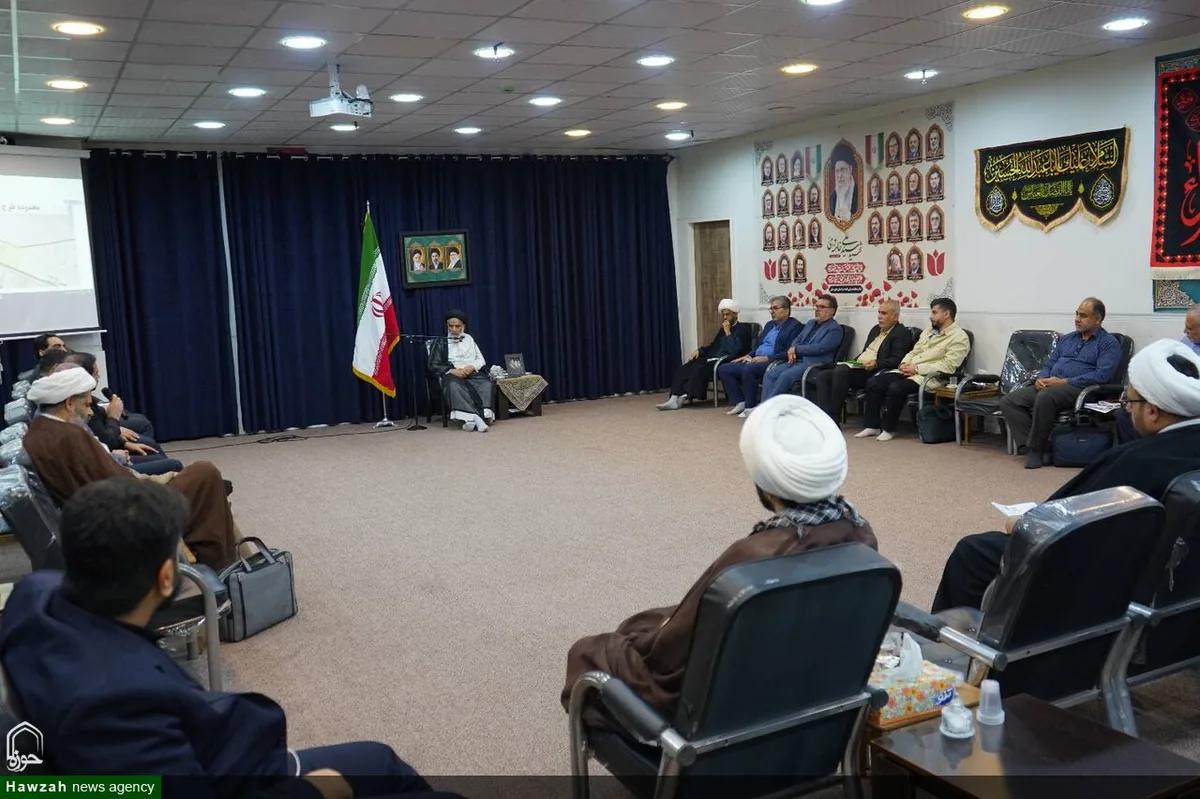 تأکید نماینده ولیفقیه در خوزستان بر تقویت اشتغال بومی و سرمایهگذاری در اروند