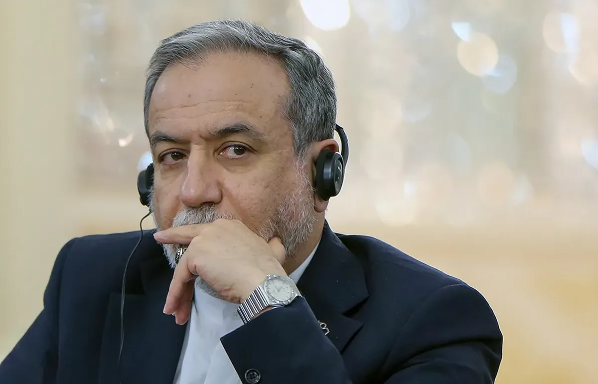 عراقچی: اگر شواهد روشنی از تمایل آمریکا برای دستیابی به راهحلی عادلانه و عزتمندانه با هدف پایان دادن دائمی به مناقشه مشاهده کنیم، آماده ایم بار دیگر به دیپلماسی فرصت دهیم/ایران با عزم راسخ در پی یافتن راهحلی مسالمتآمیز برای پایان دادن به مناقشه است/راهی برای برونرفت از این وضعیت وجود دارد؛ اما این راه تنها زمانی میتواند تحقق یابد که آمریکا بپذیرد دیگر گزینه نظامی کارایی ندارد