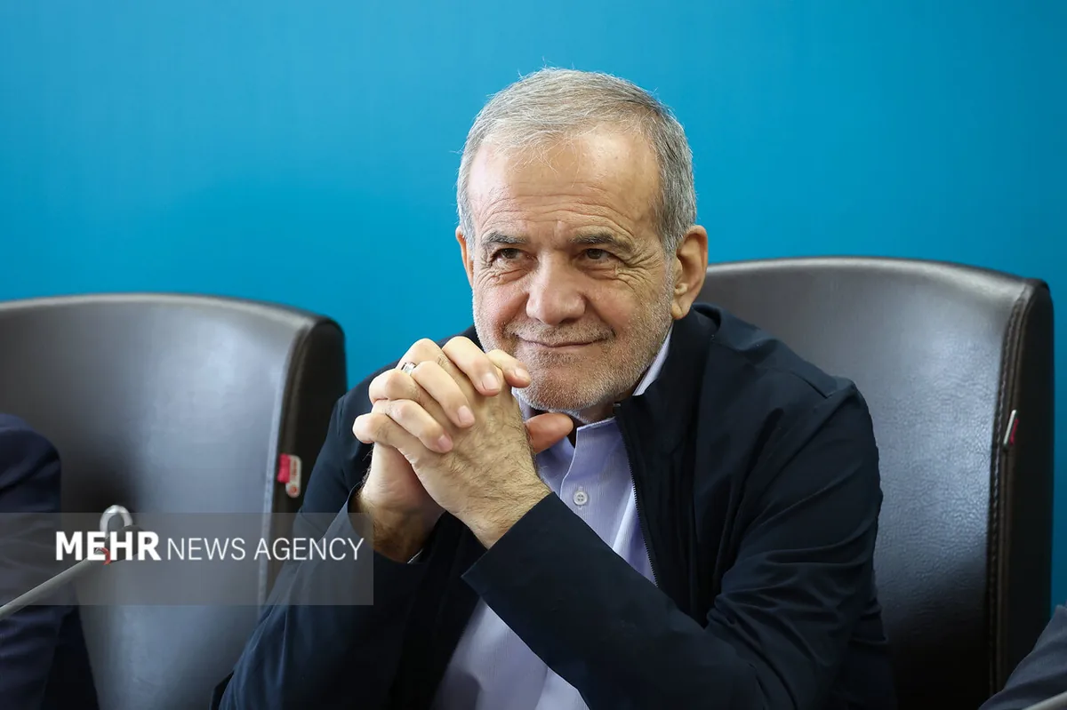 باید آنقدر قوی باشیم که کسی جرأت نکند به خاک و هویت ما طمع کند
