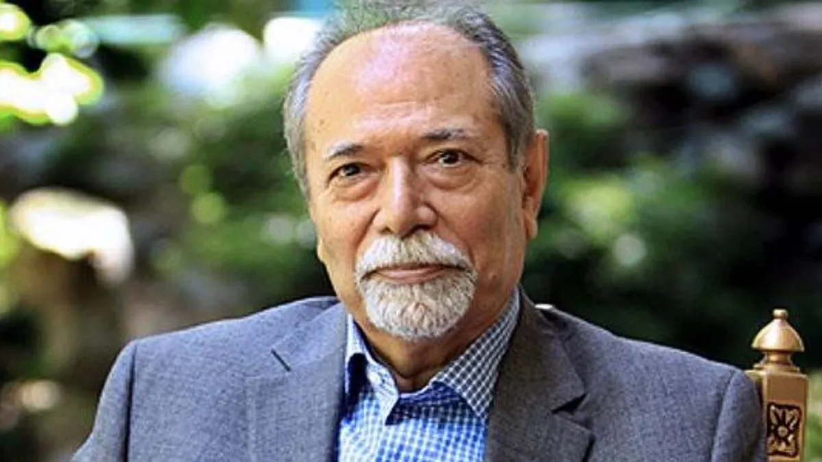 مجسمه علی نصیریان را ببینید