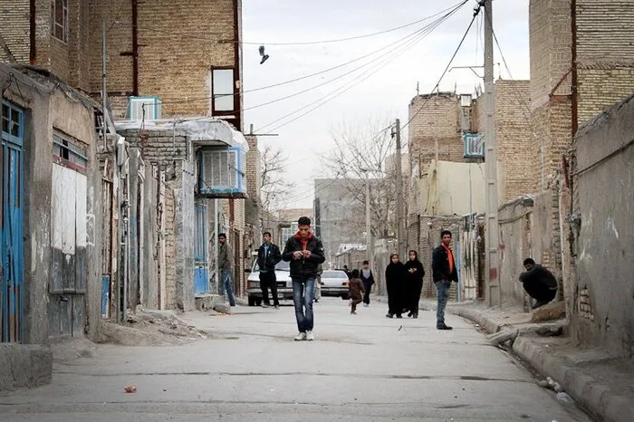 سکونت ۱۹ میلیون نفر در محلات کم‌برخوردار کشور/ ۱۳ هزار روستا محروم هستند