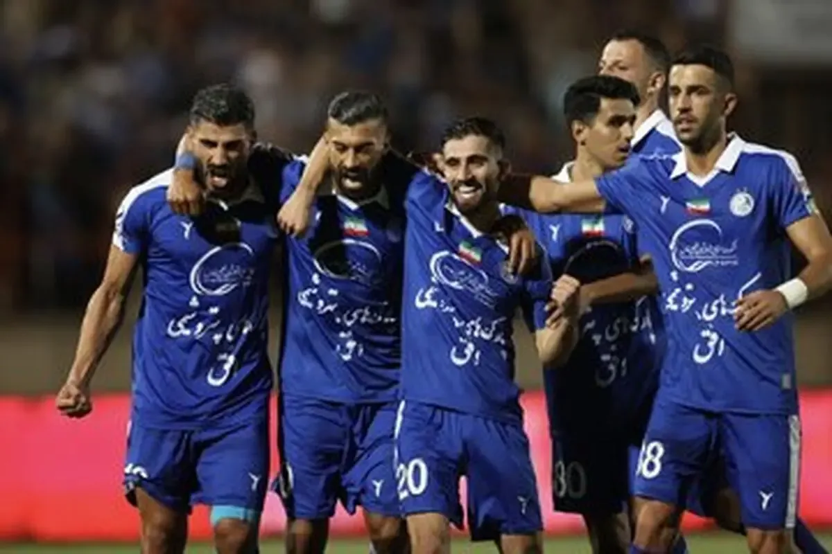اعتراض جنجالی به کارت بازیکنان استقلال خوزستان
