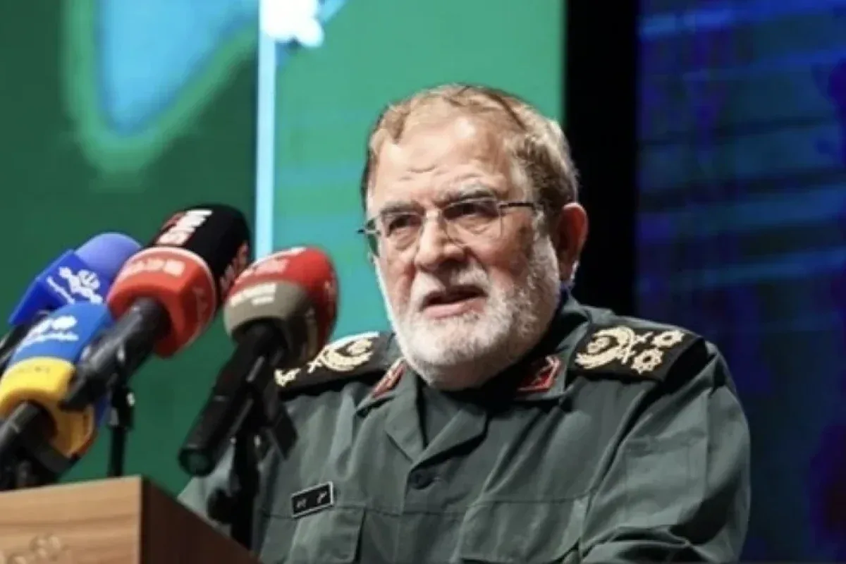 سرلشکر ایزدی: سپاه و ارتش آماده دفاع از تنگه هرمز هستند