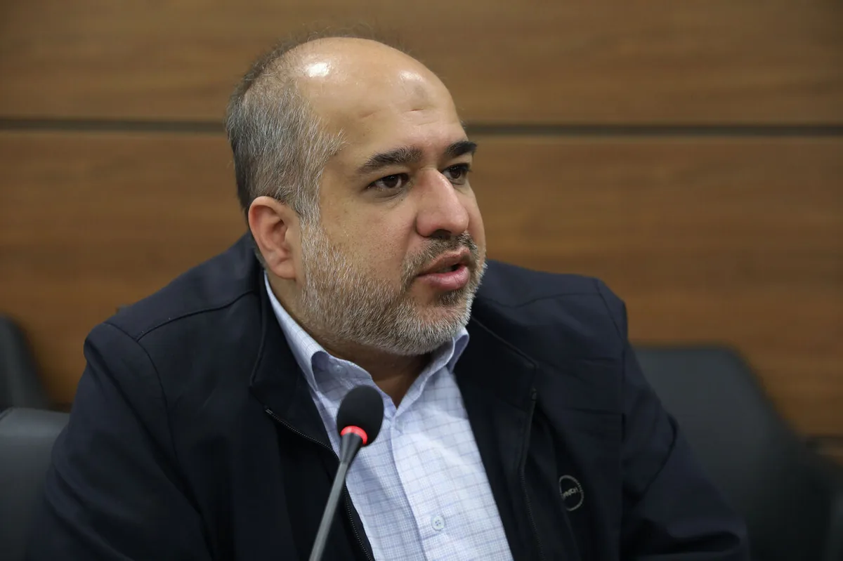 وزارت نفت با تغییر وزیر اصلاح نمیشود/ ضرورت راهاندازی سامانه مدیریت هوشمند انرژی برای مقابله با قاچاق سوخت
