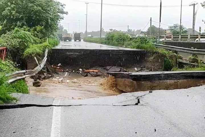 سیل و صاعقه در ۲۵ استان