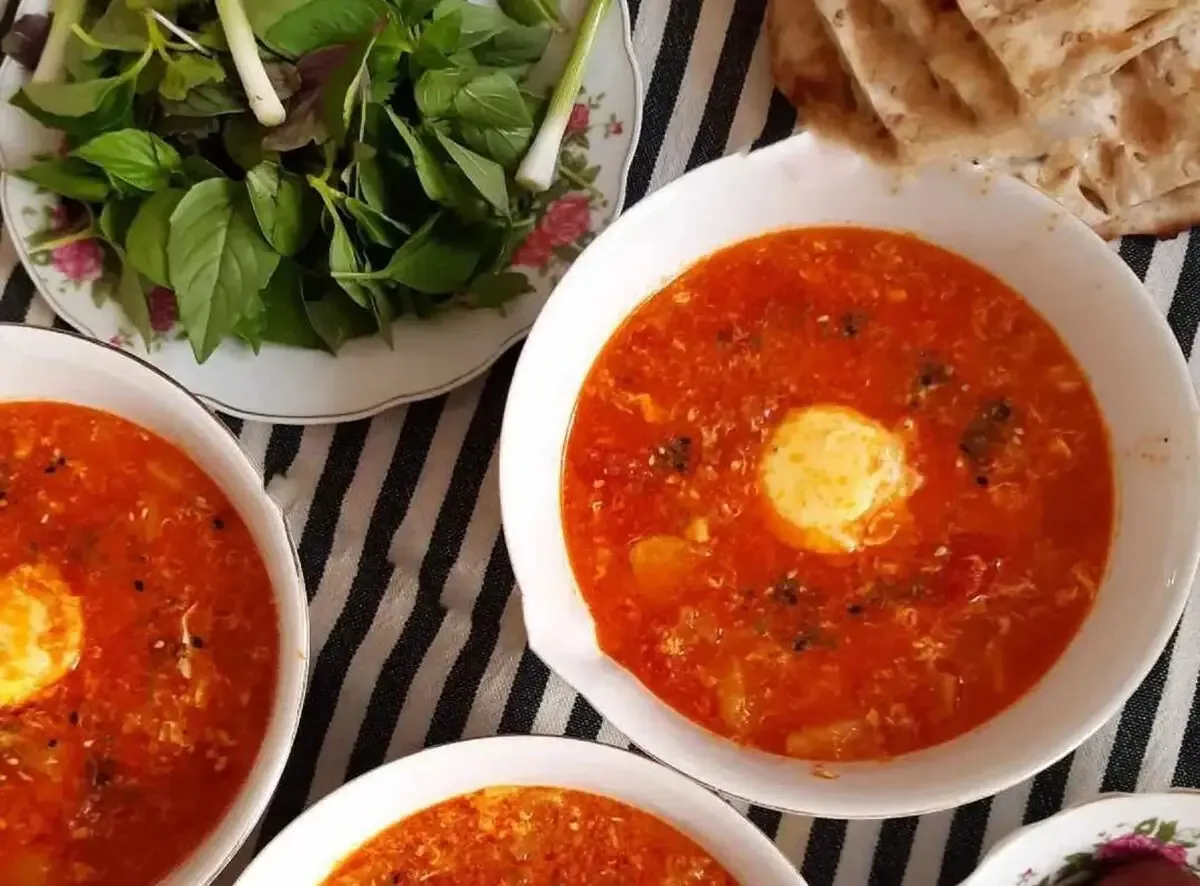 ناهار امروز: طرز تهیه اشکنه گوجه؛ غذای ساده و خوشمزه ایرانی با مواد اولیه در دسترس!