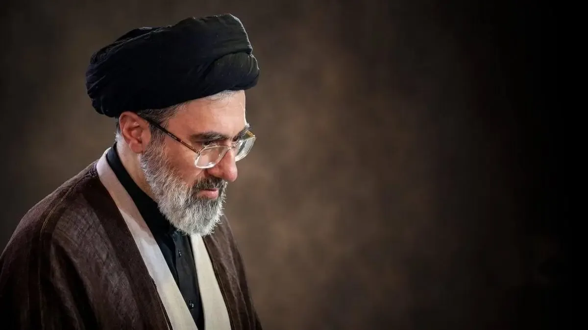 آیتالله خامنهای: تقویت نیروهای حافظ امنیّت، مأموریت کلیدی فراجاست