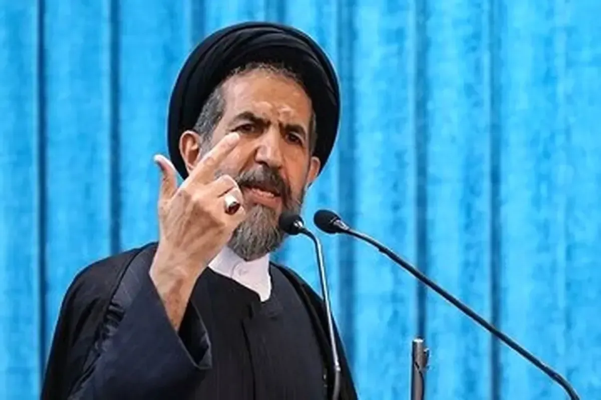 خطیب نماز جمعه تهران: کنترل بر تنگه هرمز اهرم قدرتمند ایران در برابر تحریمهاست