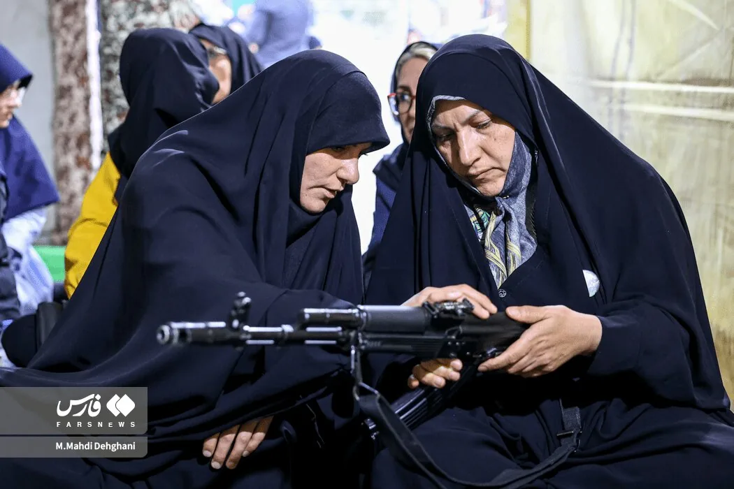 تصاویری از آموزش به زنان جان‌فدا / از راپل تا ضدهوایی