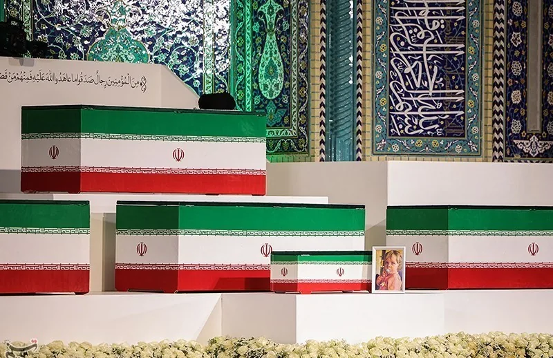 چه کسانی از خانواده رهبر شهید شدند؟ کدام دختر و نوه رهبر در بیت به شهادت رسیدند؟