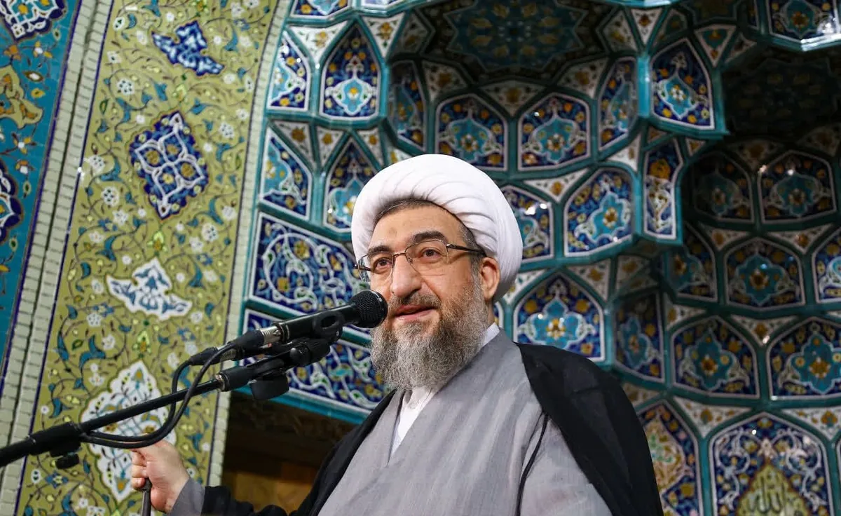 امام جمعه تبریز: هشدار می دهیم مانع صلح طلبی ملت ایران نشوید