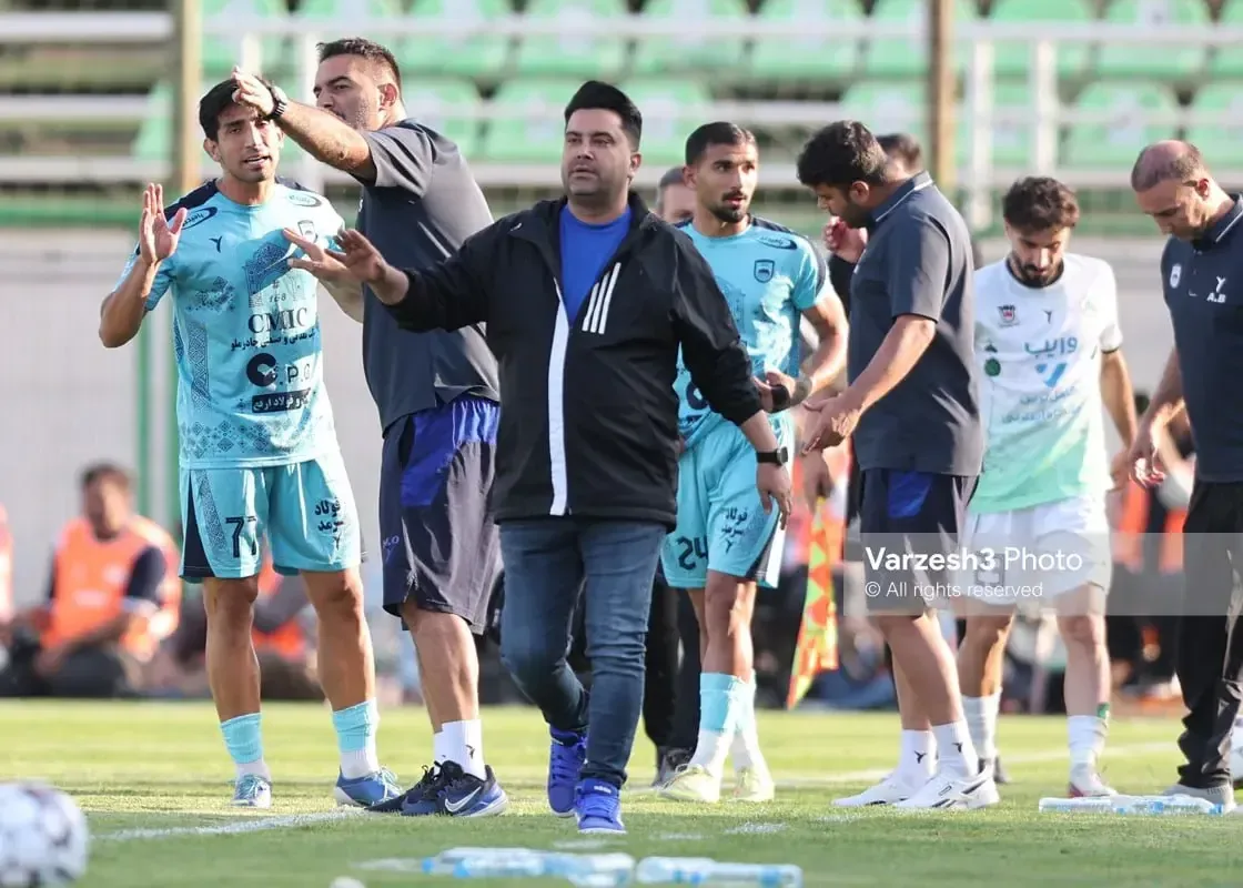 شوک به اخباری: بدون دروازهبان مقابل استقلال!
