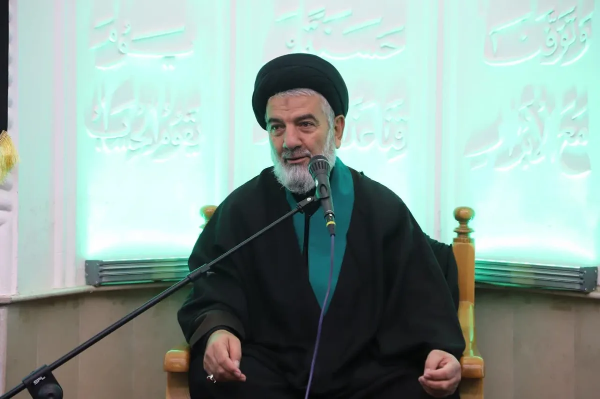 ایستادگی در برابر دشمن نیازمند استقامت و حضور در میدان است
