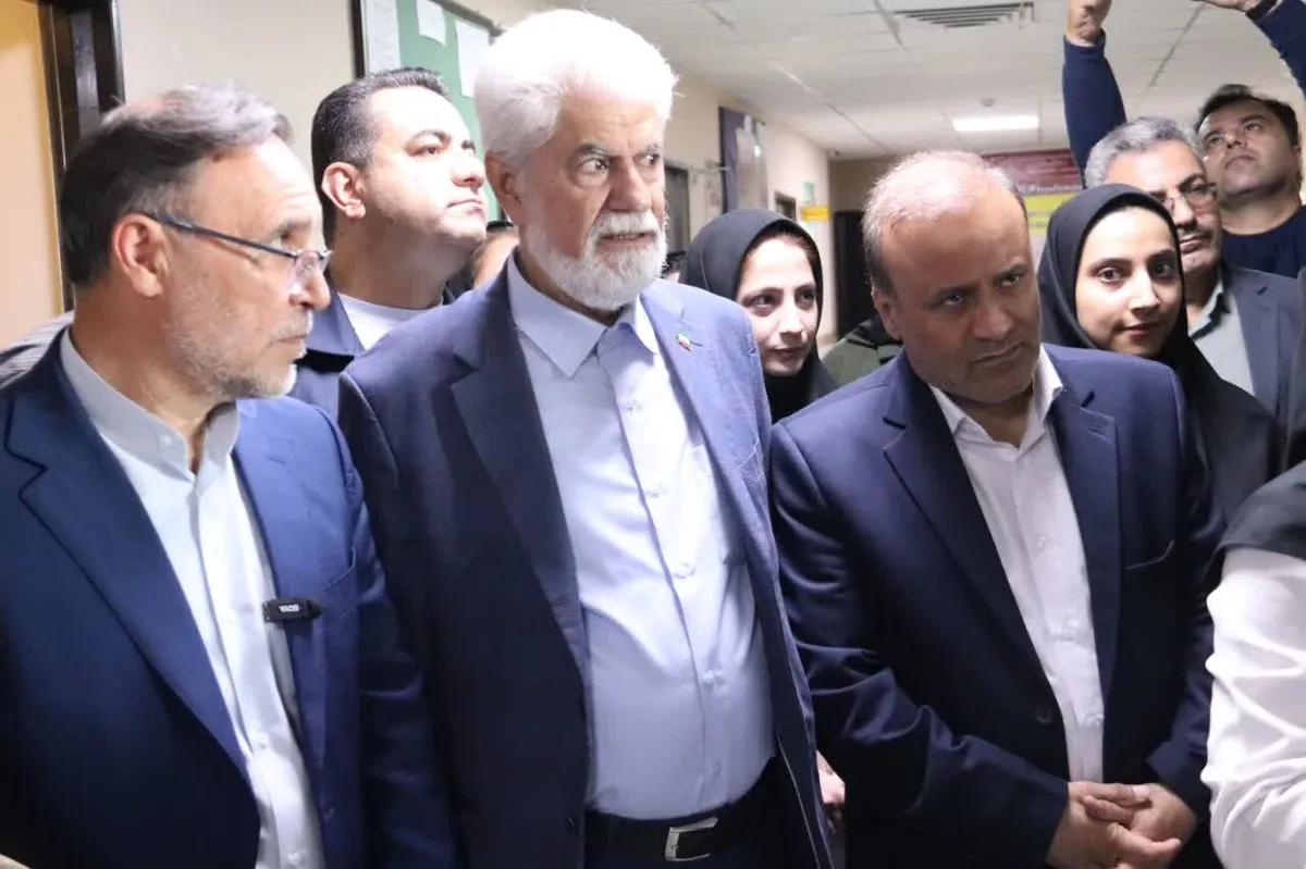 بازدید اعضای کمیسیون بهداشت و مسئولان ملی و استانی از مراکز خدمات جامع سلامت جوکار و ازندریان ملایر