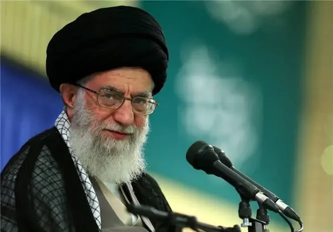 وضعیت پیکر رهبر شهید پس از حمله آمریکا به بیت رهبری / وکیلپور: ۷۰ زخم بر روی پیکر آقا بود + فیلم
