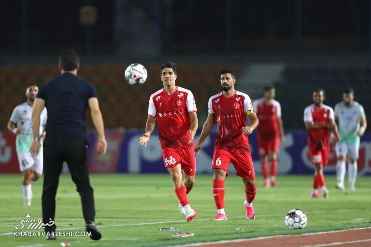 پویا پورعلی در دیدار پرسپولیس - ذوب‌آهن