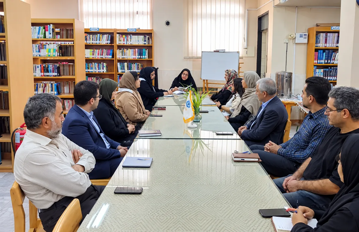 «آفتاب در حجاب» جمع خوانی شد