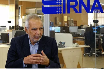 مسئولان جامعه را دوقطبی نکنند