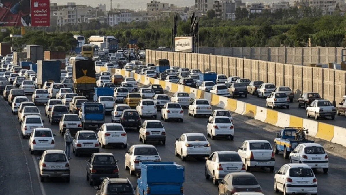 ترافیک نیمهسنگین در ۴ محور مواصلاتی منتهی به تهران