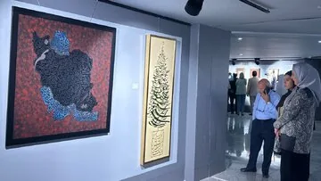 نمایشگاه خوشنویسی و نقاشی میدان قلم در یزد گشایش یافت