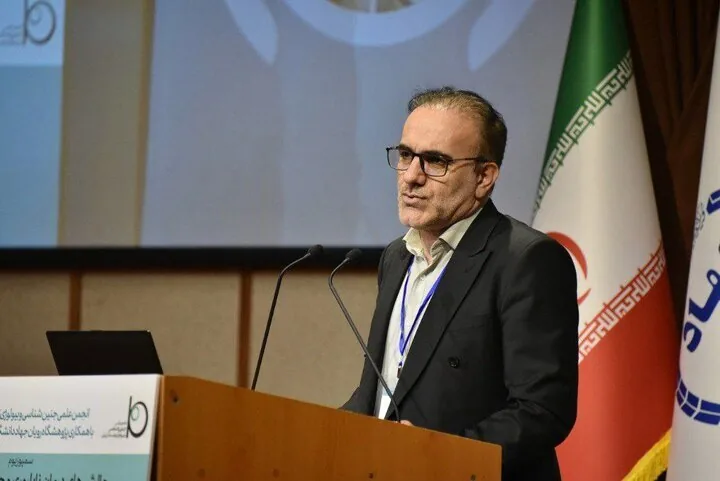 رئیسزاده: دانشکدههای پزشکی بی کیفیت باید تعطیل شوند