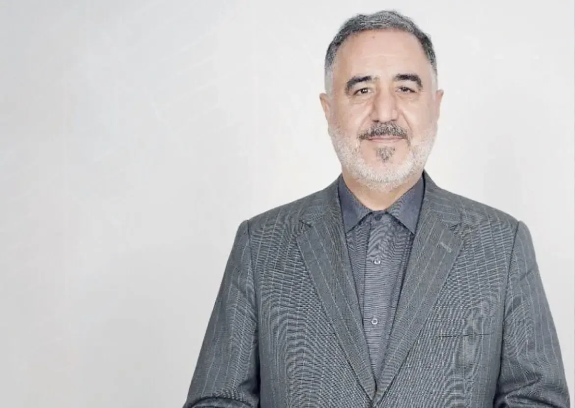 مسائل پیچیده امنیتی با وضع مقررات برای مردم حل و فصل نمیشود