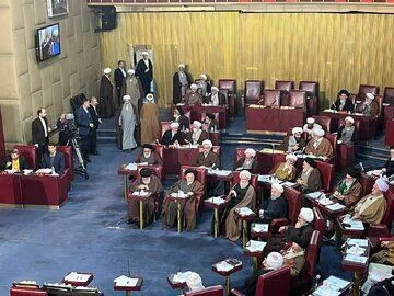 بیانیه مجلس خبرگان درباره حجاب و تهدیدات علیه ایران: حفظ عفاف، حجاب و تقویت بنیان خانواده وظیفهای شرعی و در چارچوب قوانین مسئولیتی قانونی است/ امروز بیش از هر زمان، کشور به انسجام ملی نیاز دارد/ معیشت مردم؛ مهمترین میدان خدمت است