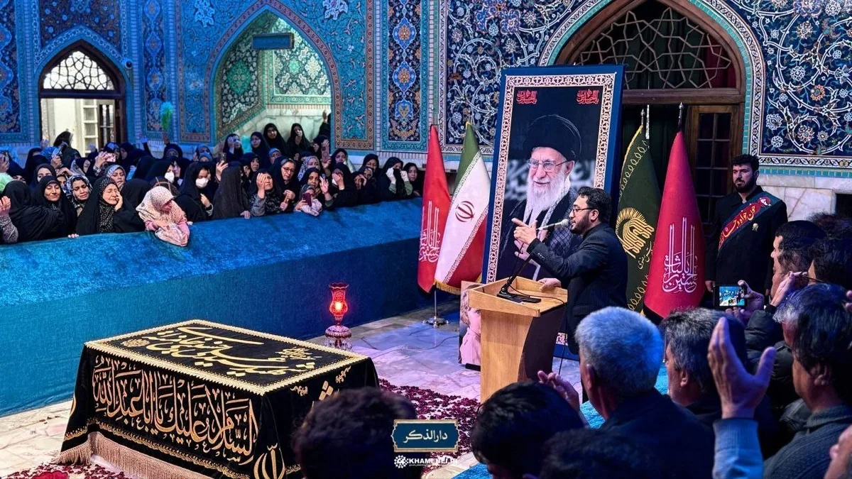 سخنی در ابراز احساسات زائران امام رضا (ع) بر مزار رهبر شهید