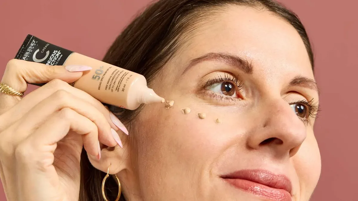 استفاده از لوازم آرایش