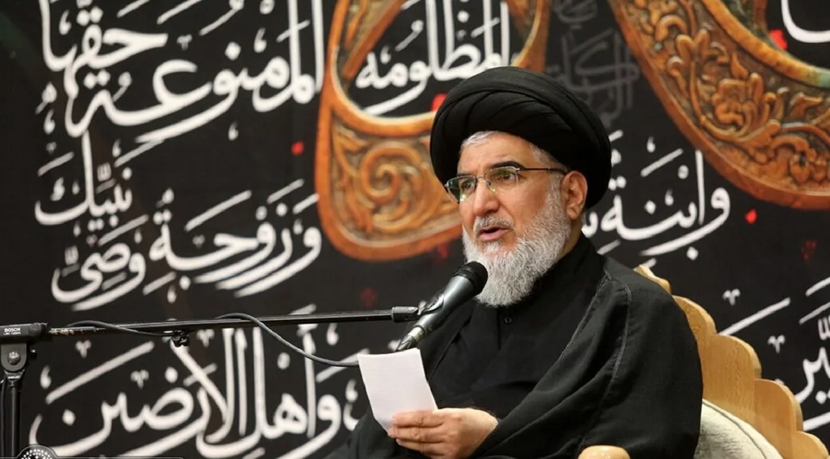 دشمن برای نابودی بنیان خانواده حجاب را هدف گرفته است