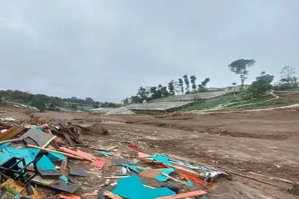 مرگ ۱۰ کودک در اثر رانش زمین در بنگلادش