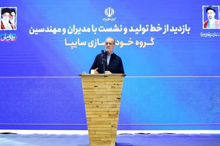پزشکیان: با اراده میتوانیم مشکلات و بحرانها را پشت سر بگذاریم