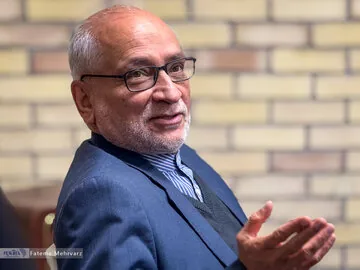 انتقاد روزنامه اصولگرا از مصاحبه اخیر مرعشی با خبرآنلاین: او دقیقا مثل تندروهای اصولگرا حرف می زند