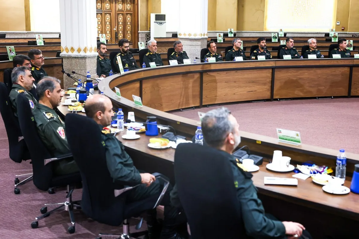 حضور پزشکیان در جمع فرماندهان نیروی انتظامی