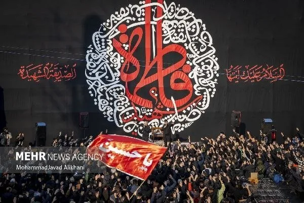 «با بیرق خونخواهی ما لشکر زهراییم» شعار مشترک هیئتها در فاطمیه ۱۴۰۵
