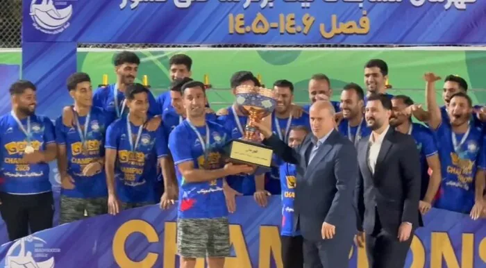 گلساپوش یزد؛ قهرمانی از دل کویر در میدان مدعیان ساحلی ایران