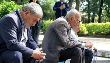 مدیرعامل صندوق بازنشستگی: قرار است نسبت حقوق بازنشستگان به ۹۰ درصد دریافتی شاغلان همتراز برسد