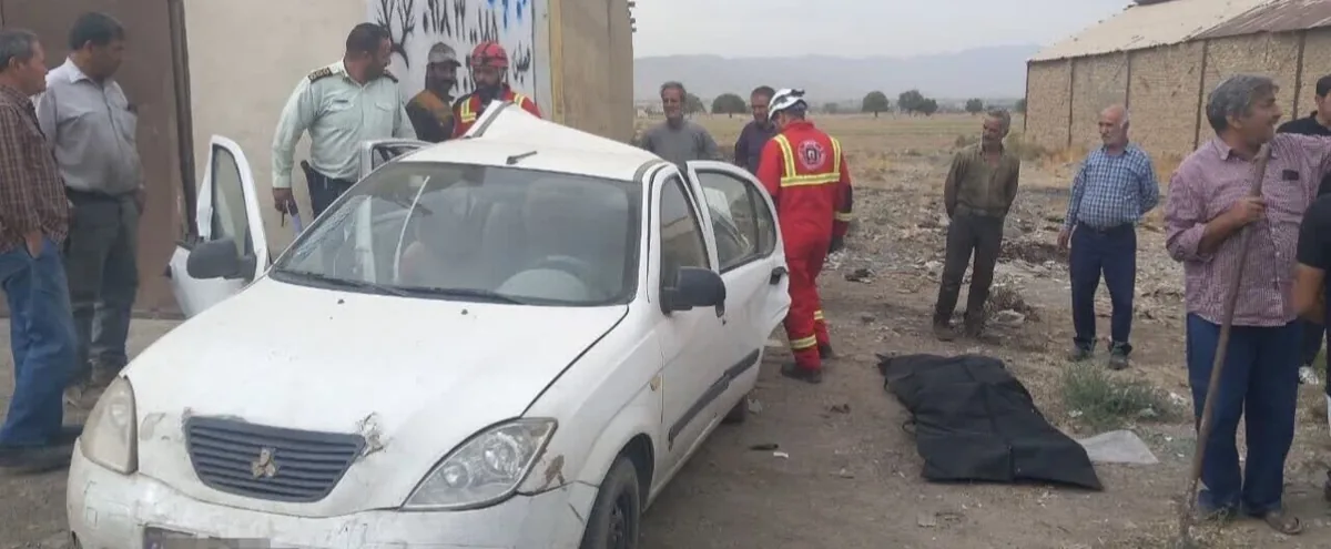 واژگونی مرگبار خودروی تیبا در جاده فراهان/ یک نفر جان باخت