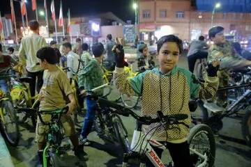 فیلم| کاروان دوچرخه سواری پدر، پسری ضدصهیونیستی در یزد