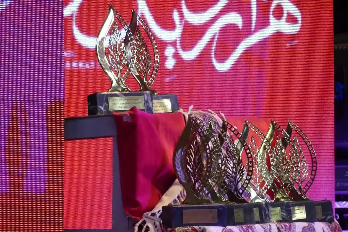 چهار عنوان برگزیده جشنواره «هزار و یک روایت» به هنرمندان چهارمحال و بختیاری رسید