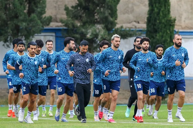 فوتبال , استقلال , سهراب بختیاریزاده ,